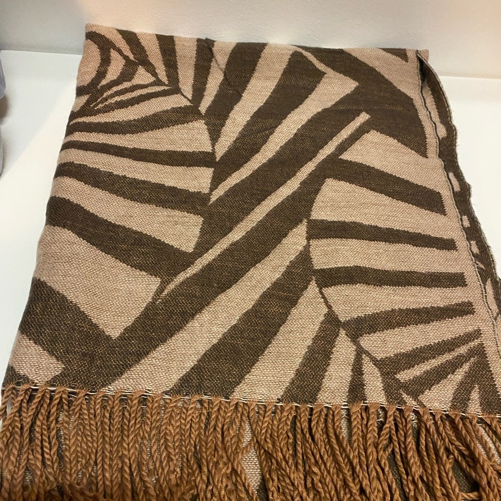 Geometric Brown and Tan Scarf